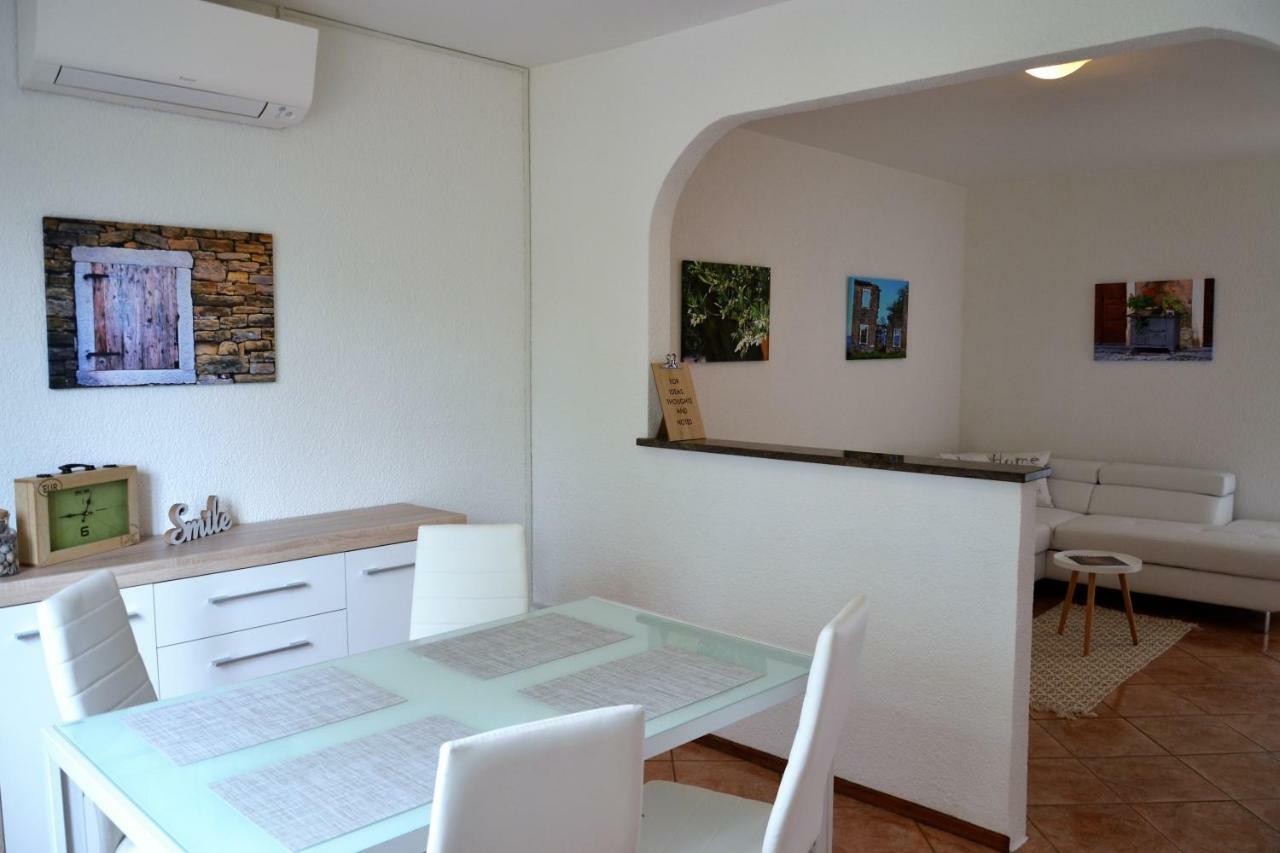 Apartment Istrian View Šmarje Kültér fotó