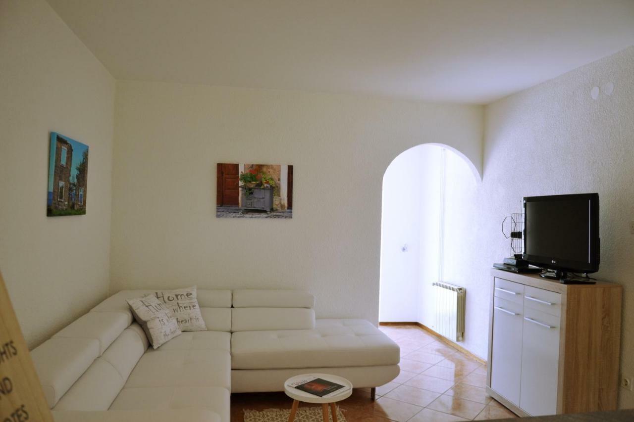 Apartment Istrian View Šmarje Kültér fotó